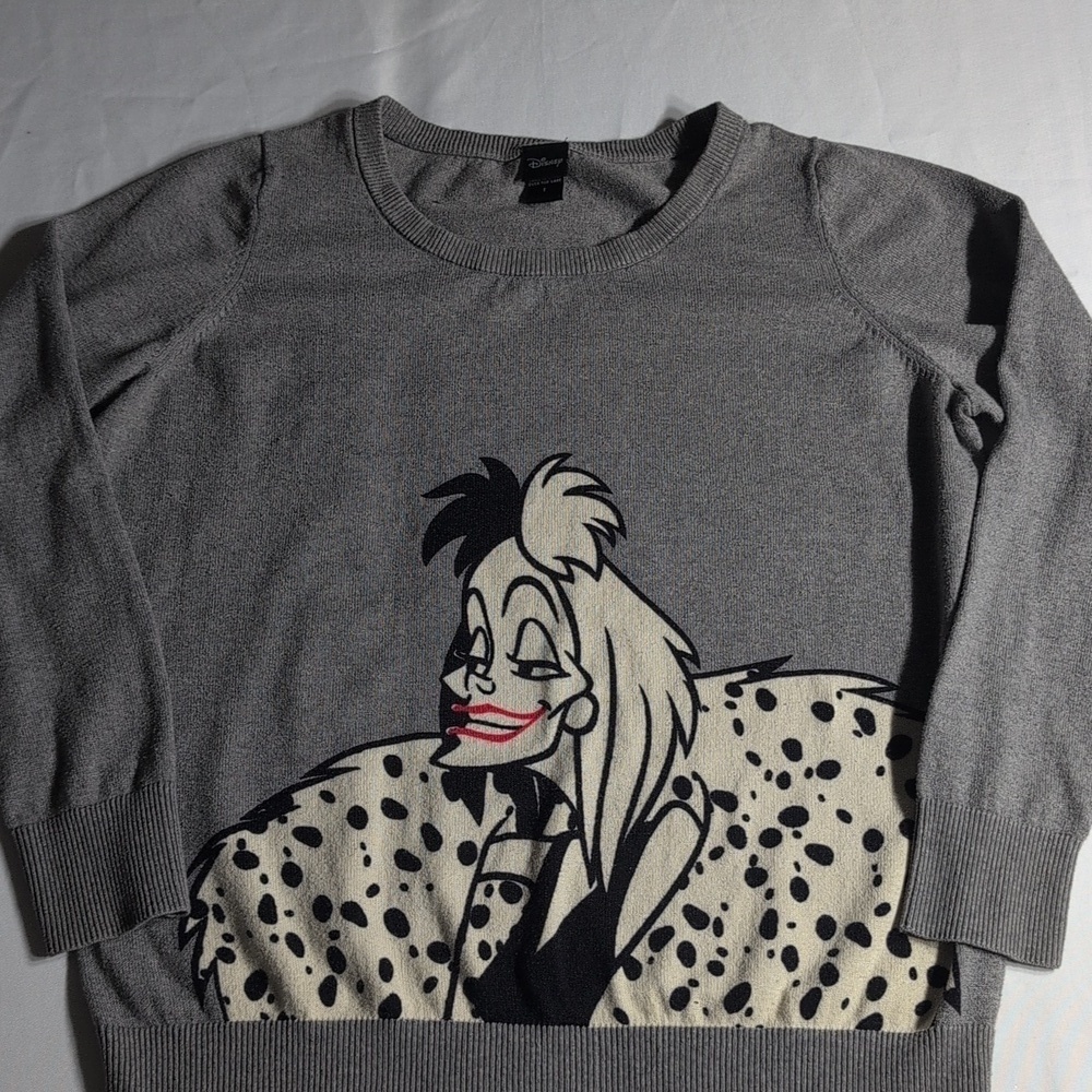 Disney Villains Cruella de Ville Sweater Women's Size 1